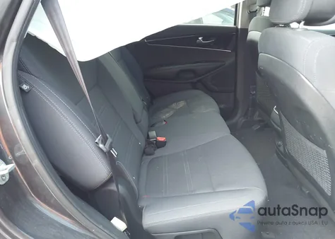 2016 Kia Sorento 2.4L Lx z USA, uszkodzony, nr VIN 5XYPGDA33GG140820